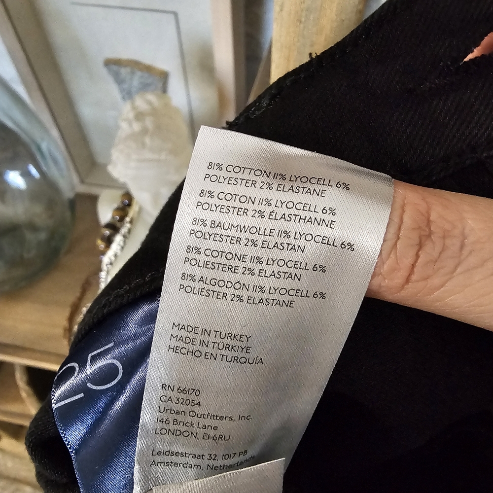 Anthropologie Pilcro The Icon Flare Jeans Size 25 – Black – New With Tags - Picture 8 of 10